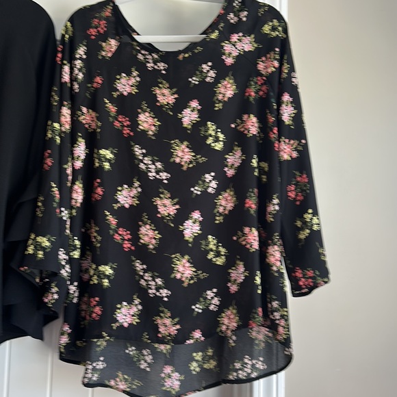 Top Bundle! Excellent Condition! - Picture 2 of 7